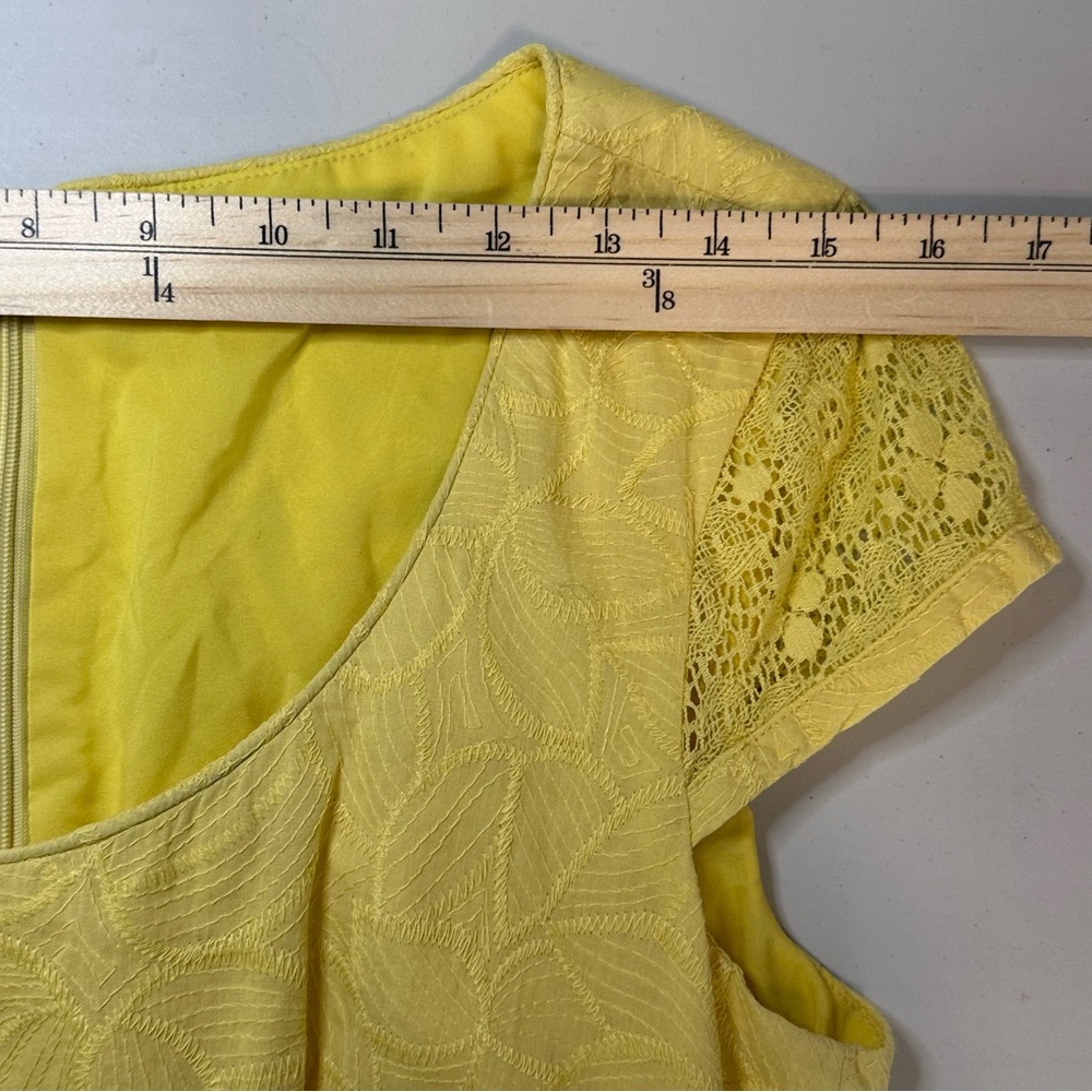 Donna Morgan Embroidered Fit & Flare Dress Sz 8 Lace Cap Sleeve Lined * FLAW - Picture 7 of 11